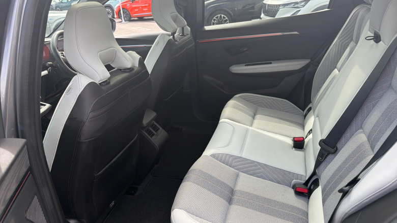 Renault Scenic E-Tech 160kW Iconic 87kWh Long Range 5dr Auto Electric Estate